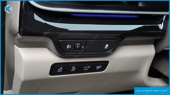 KIA CARNIVAL HEV 9-SEATER HI-LIMOUSINE