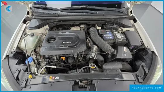 HYUNDAI ELANTRA (AVANTE) 1.6 E-VGT SMART