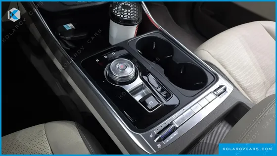 KIA CARNIVAL HEV 9 SEATER X LINE
