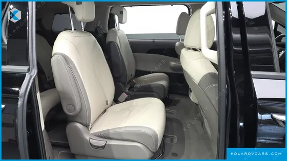 KIA CARNIVAL HEV 9 SEATER X LINE