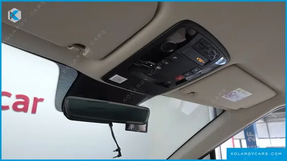 KIA CARNIVAL HEV 9 SEATER X LINE