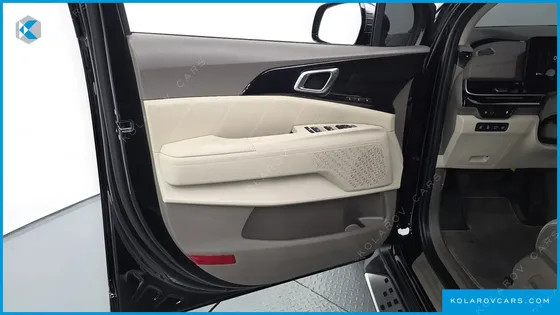 KIA CARNIVAL HEV 9 SEATER X LINE