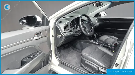 HYUNDAI ELANTRA (AVANTE) 1.6 GDI SMART