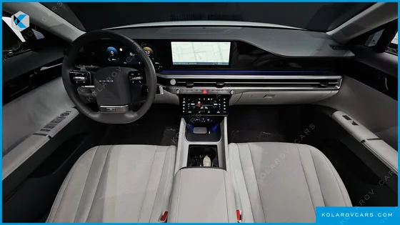 HYUNDAI GRANDEUR 2,5 GASOLINE 2WD