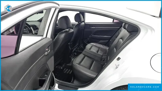 HYUNDAI ELANTRA (AVANTE) 1.6 GDI VALUE PLUS