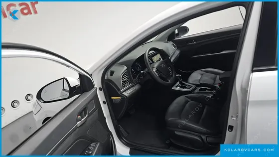 HYUNDAI ELANTRA (AVANTE) 1.6 GDI VALUE PLUS