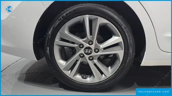 HYUNDAI ELANTRA (AVANTE) 1.6 GDI VALUE PLUS