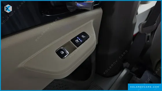 KIA CARNIVAL HEV 9SEATER SIGNATURE