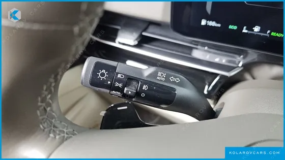 KIA CARNIVAL HEV 9SEATER SIGNATURE