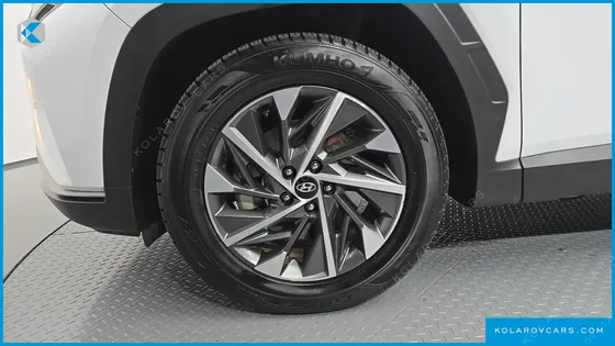 HYUNDAI TUCSON DIESEL 2.0 2WD