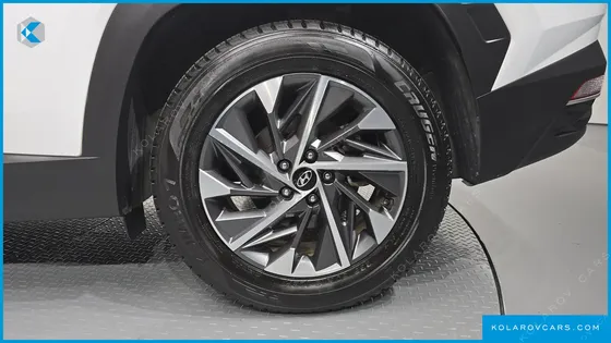 HYUNDAI TUCSON DIESEL 2.0 2WD