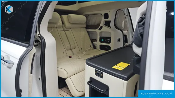 KIA CARNIVAL GASOLINE 4-SEATER HI LIMOUSINE (SPECIAL)