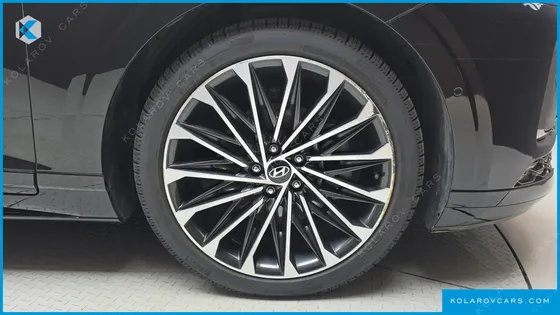HYUNDAI GRANDEUR 2,5 GASOLINE 2WD