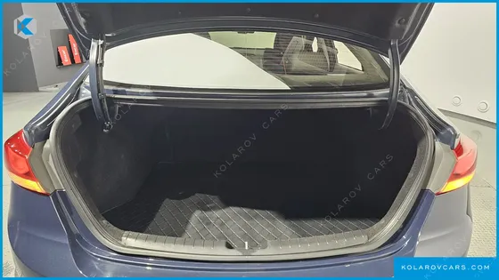HYUNDAI ELANTRA (AVANTE) 1.6 GDI SMART