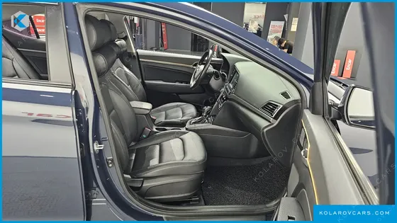 HYUNDAI ELANTRA (AVANTE) 1.6 GDI SMART