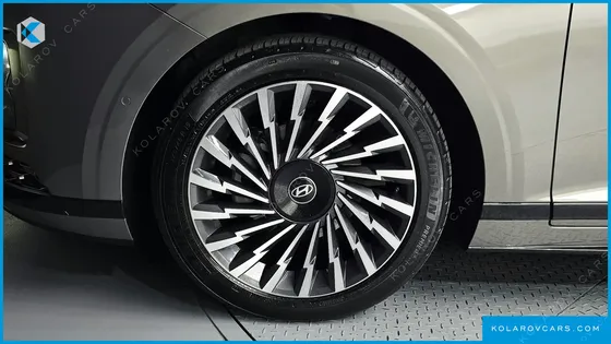 HYUNDAI GRANDEUR CALLIGRAPHY