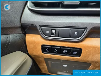 KIA CARNIVAL GASOLINE 9-SEATER HI LIMOUSINE (7-SEATER LIMOUSINE(SPECIAL VEHICLE)