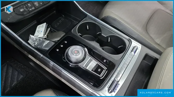 KIA CARNIVAL DIESEL 9-SEATER NOBLESSE