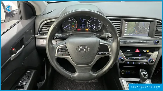 HYUNDAI ELANTRA (AVANTE) 1.6 GDI SMART