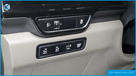 KIA CARNIVAL HEV 7SEATER GRAVITY