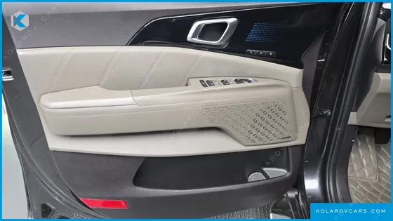 KIA CARNIVAL HEV 7SEATER GRAVITY