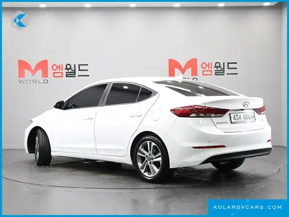 HYUNDAI ELANTRA (AVANTE) 1.6 GDI SMART