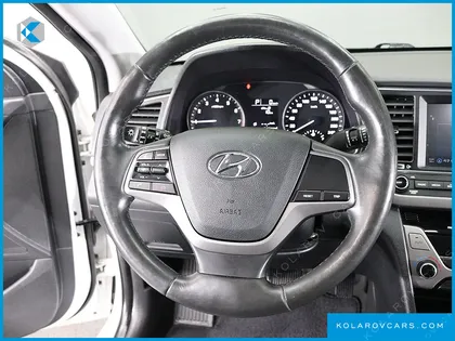 HYUNDAI ELANTRA (AVANTE) 1.6 GDI SMART