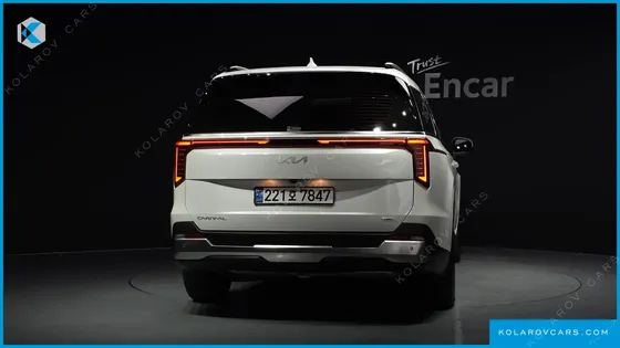 KIA CARNIVAL HEV 9SEATER SIGNATURE