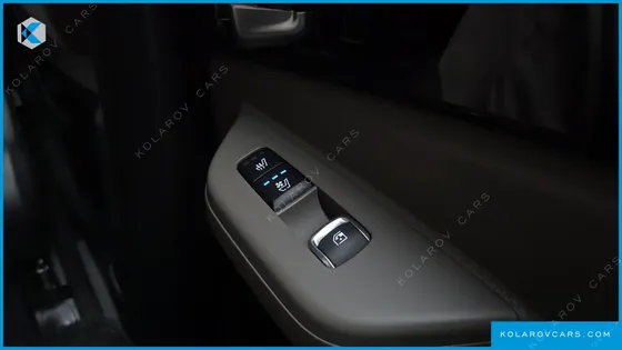 KIA CARNIVAL HEV 9SEATER SIGNATURE