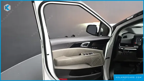 KIA CARNIVAL HEV 9SEATER SIGNATURE