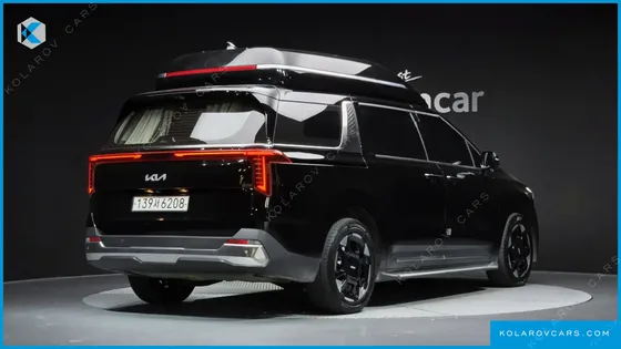 KIA CARNIVAL HEV 4-SEATER HI LIMOUSINE