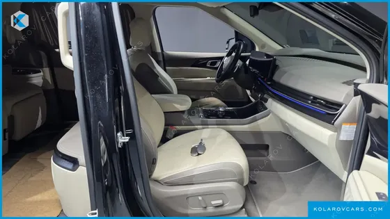 KIA CARNIVAL HEV 4-SEATER HI LIMOUSINE
