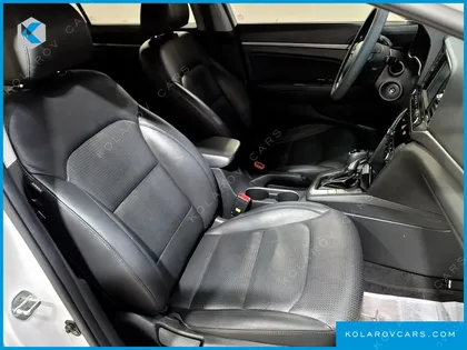 HYUNDAI ELANTRA (AVANTE) 1.6 GDI SMART