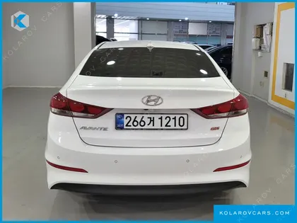 HYUNDAI ELANTRA (AVANTE) 1.6 GDI SMART