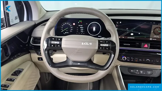 KIA CARNIVAL DIESEL 9-SEATER SIGNATURE