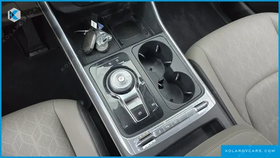 KIA CARNIVAL HEV 9SEATER NOBLESS