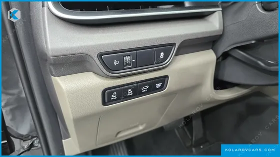 KIA CARNIVAL HEV 9SEATER NOBLESS