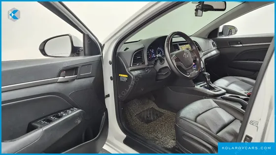 HYUNDAI ELANTRA (AVANTE) 1.6 GDI SMART