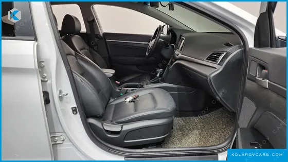 HYUNDAI ELANTRA (AVANTE) 1.6 GDI SMART