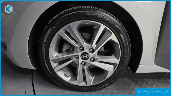 HYUNDAI ELANTRA (AVANTE) 1.6 E-VGT PREMIUM