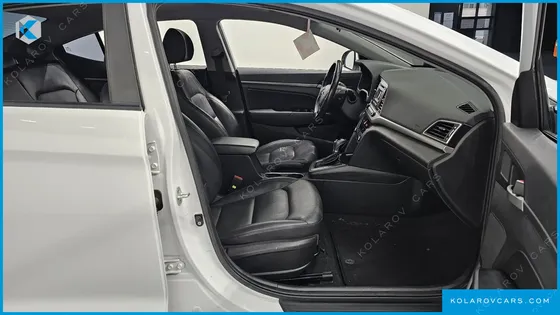 HYUNDAI ELANTRA (AVANTE) 1.6 GDI SMART