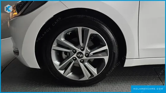 HYUNDAI ELANTRA (AVANTE) 1.6 GDI VALUE PLUS