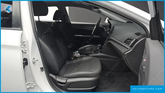HYUNDAI ELANTRA (AVANTE) 1.6 GDI VALUE PLUS