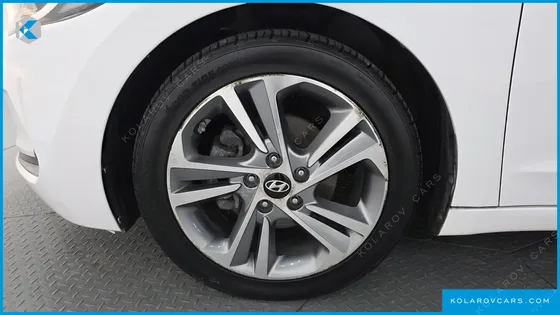 HYUNDAI ELANTRA (AVANTE) 1.6 GDI VALUE PLUS