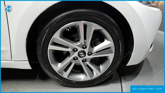 HYUNDAI ELANTRA (AVANTE) 1.6 GDI VALUE PLUS