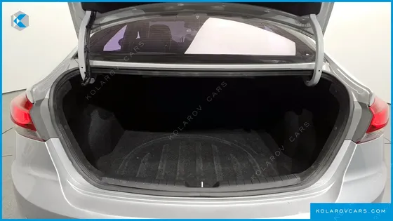 HYUNDAI ELANTRA (AVANTE) 1.6 E-VGT SMART