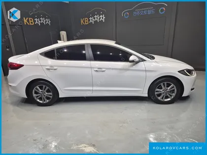 HYUNDAI ELANTRA (AVANTE) 1.6 GDI SMART