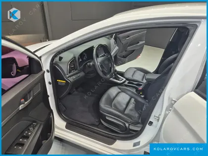 HYUNDAI ELANTRA (AVANTE) 1.6 GDI SMART