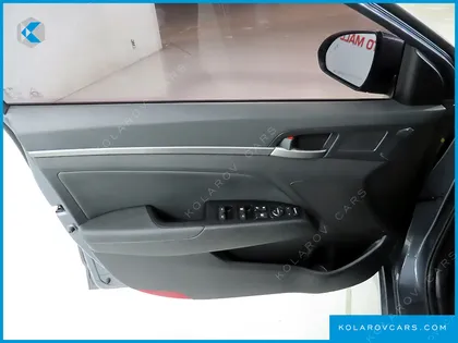 HYUNDAI ELANTRA (AVANTE) 1.6 GDI VALUE PLUS