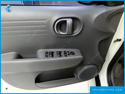 HYUNDAI CASPER THE ESSENTIAL